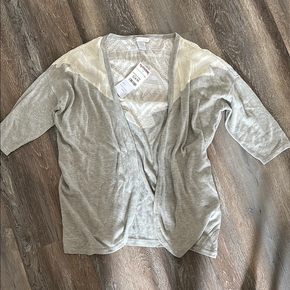 NWT Design History Gray Cardigan Sweater with 3/4‎ Sleeves
